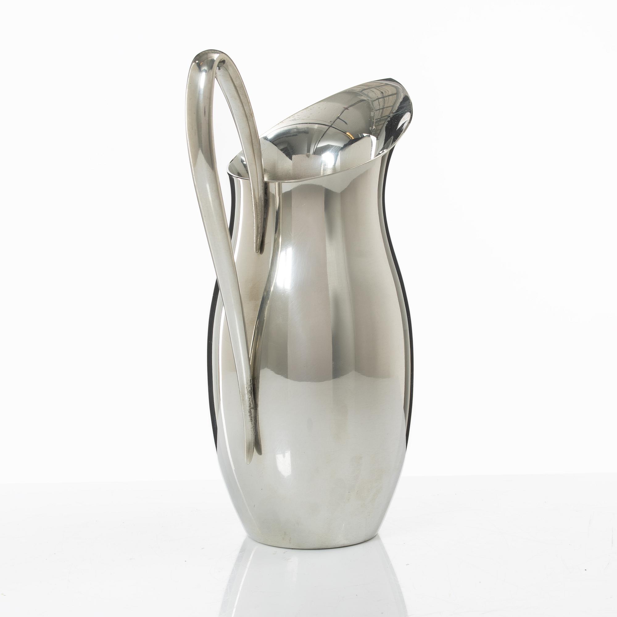 Sebastian Schildt, a pewter jug, Firma Svenskt Tenn, Stockholm 2021.