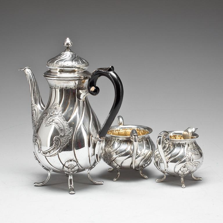 KAFFESERVIS, 3 delar, silverhalt 890. Importstämplar. 1935. Vikt ca 1042g.