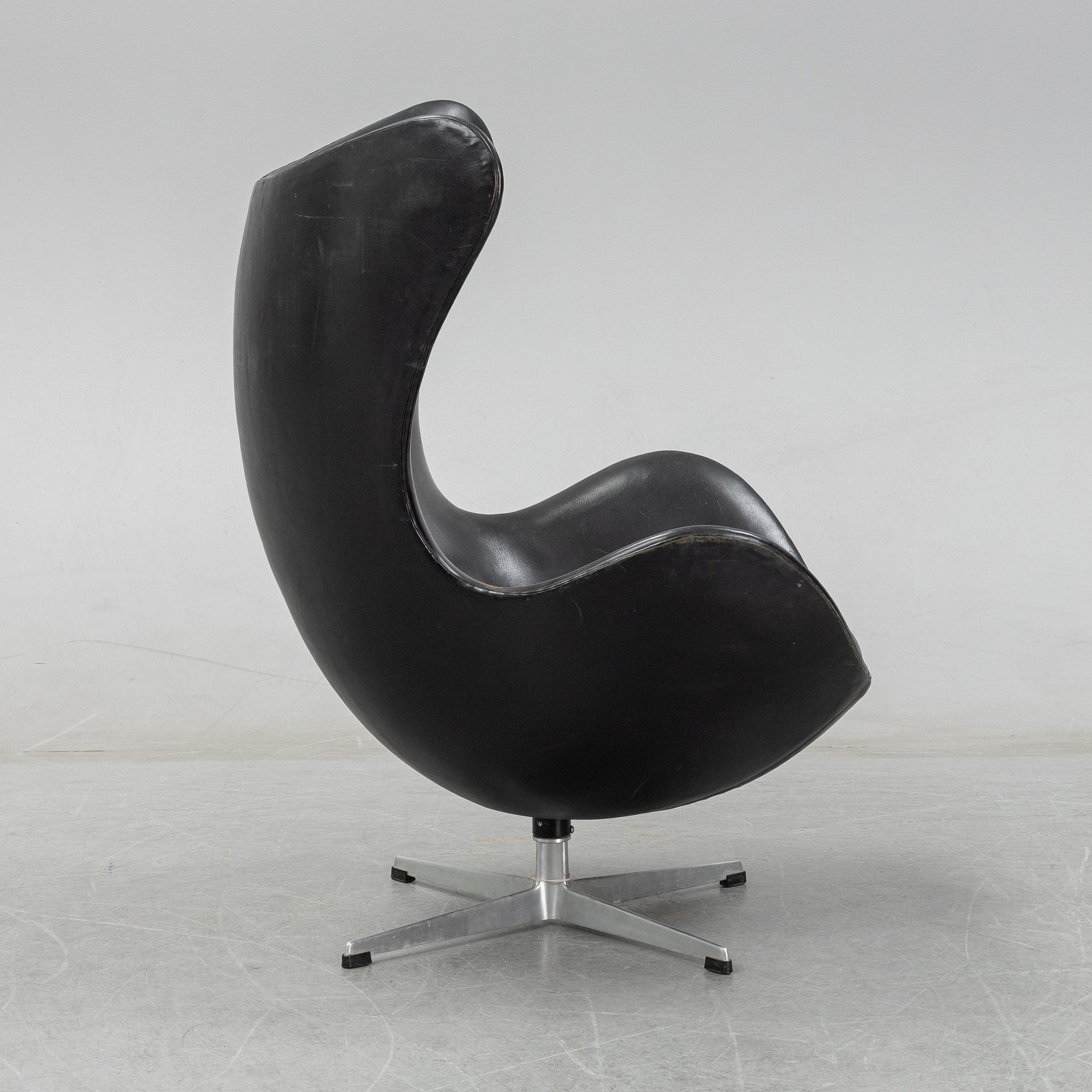 Arne Jacobsen, A easy chair "Egg chair" designed for Fritz Hansen, Denmark.