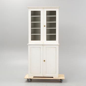 Vitrinskåp, tidigt 1900-tal.