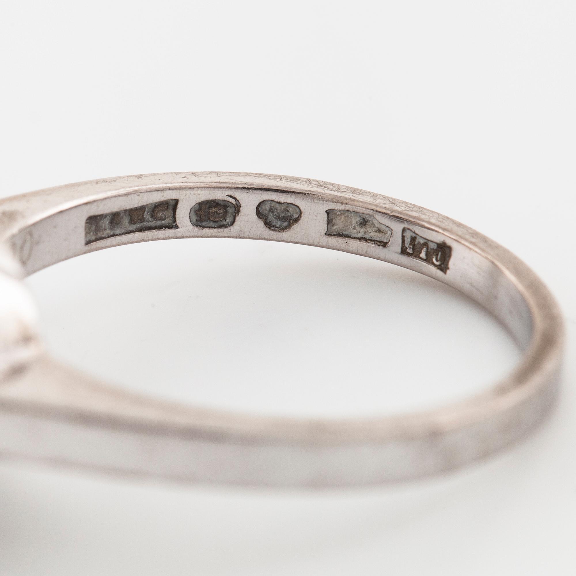RING, med briljantslipade diamanter 1.00 ct, Ceson, Göteborg, 1983.