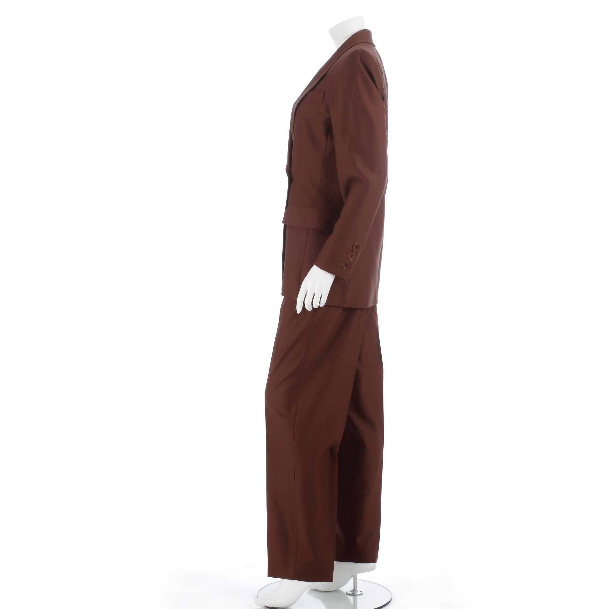 YVES SAINT LAURENT, dräkt bestående av kavaj och byxor, storlek 40.