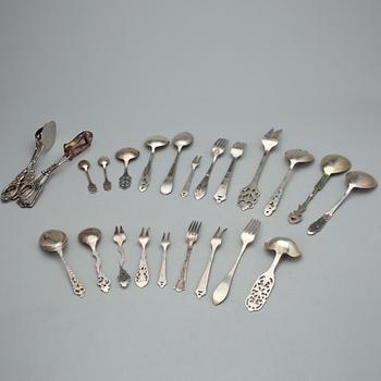 PARTI SILVER, 43 delar, mestadels Norge. Vikt ca 1253 gram.