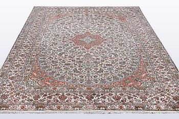 A carpet, Kashmir silke 307 x 220 cm.
