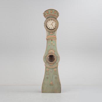 An early 19th century folk art floor clock from Ångermanland.