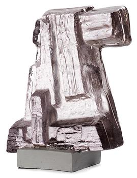607. An Edvin Öhrström glass scupture of a dog, Lindshammars glasbruk, 1963.