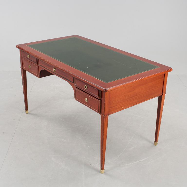 SKRIVBORD, gustaviansk stil, 1900-tal.