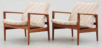 FÅTÖLJER, ett par, 1950/60-tal.