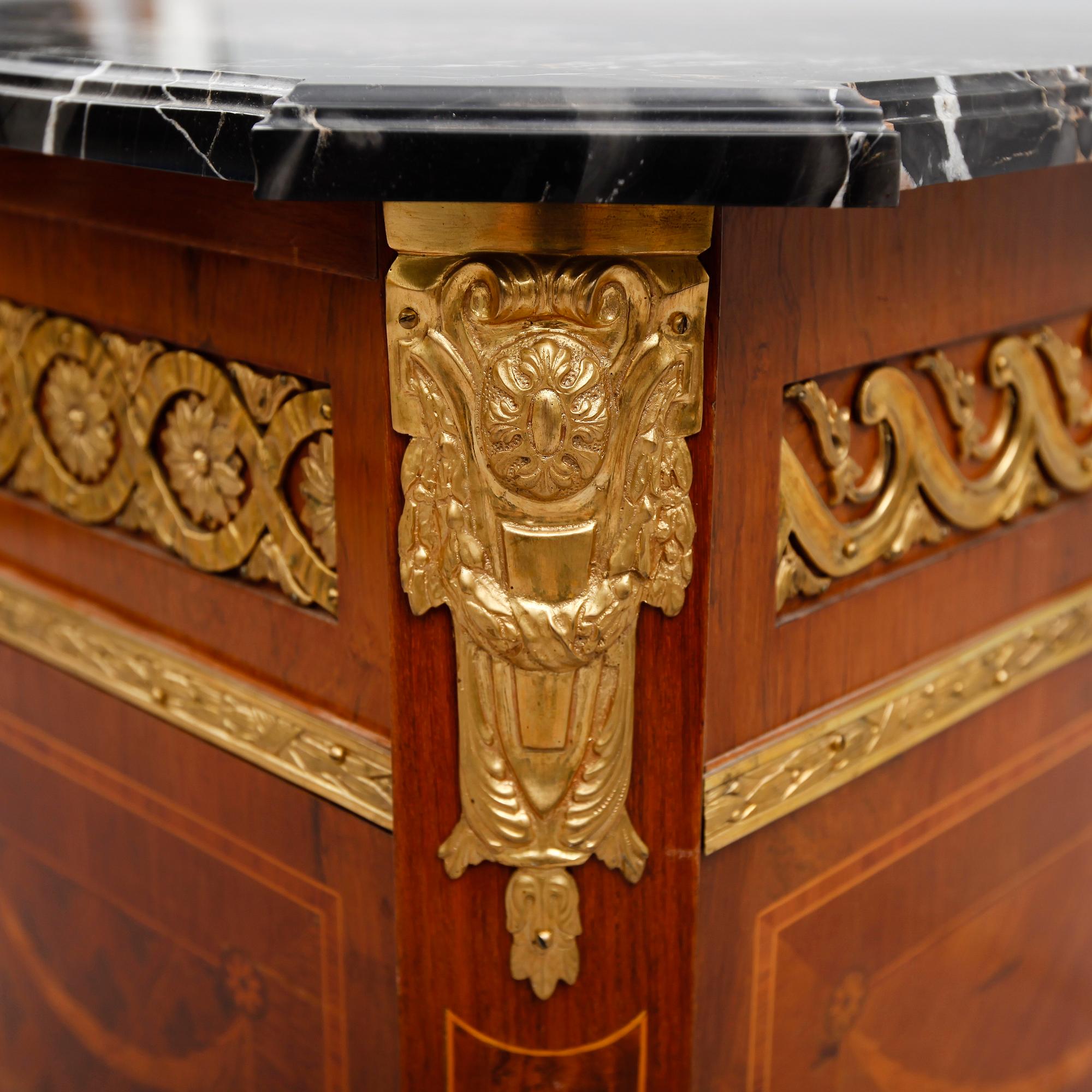 PRAKTBYRÅ, gustaviansk stil, 1900-talets första hälft.