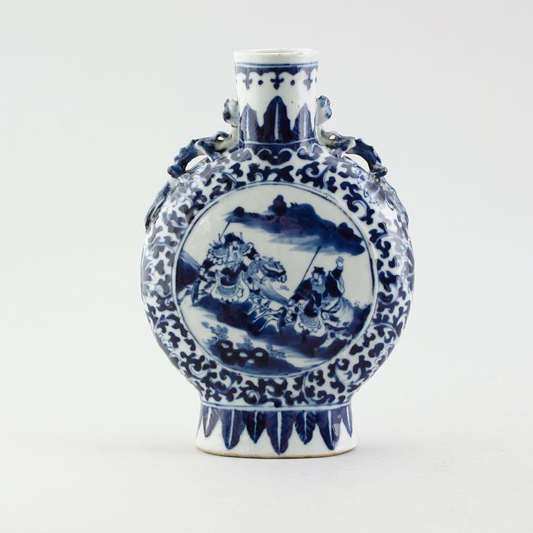 PILGRIMSFLASKA, porslin, Kina, 1800-/1900-tal.