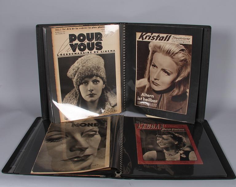 ALBUM MED TIDNINGSOMSLAG, 2 st, 1920-70-tal.