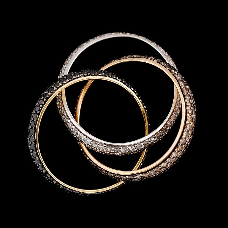 RING, 18 k flerfärgat guld, briljantslipade olikfärgade diamanter tot 4.49 ct.