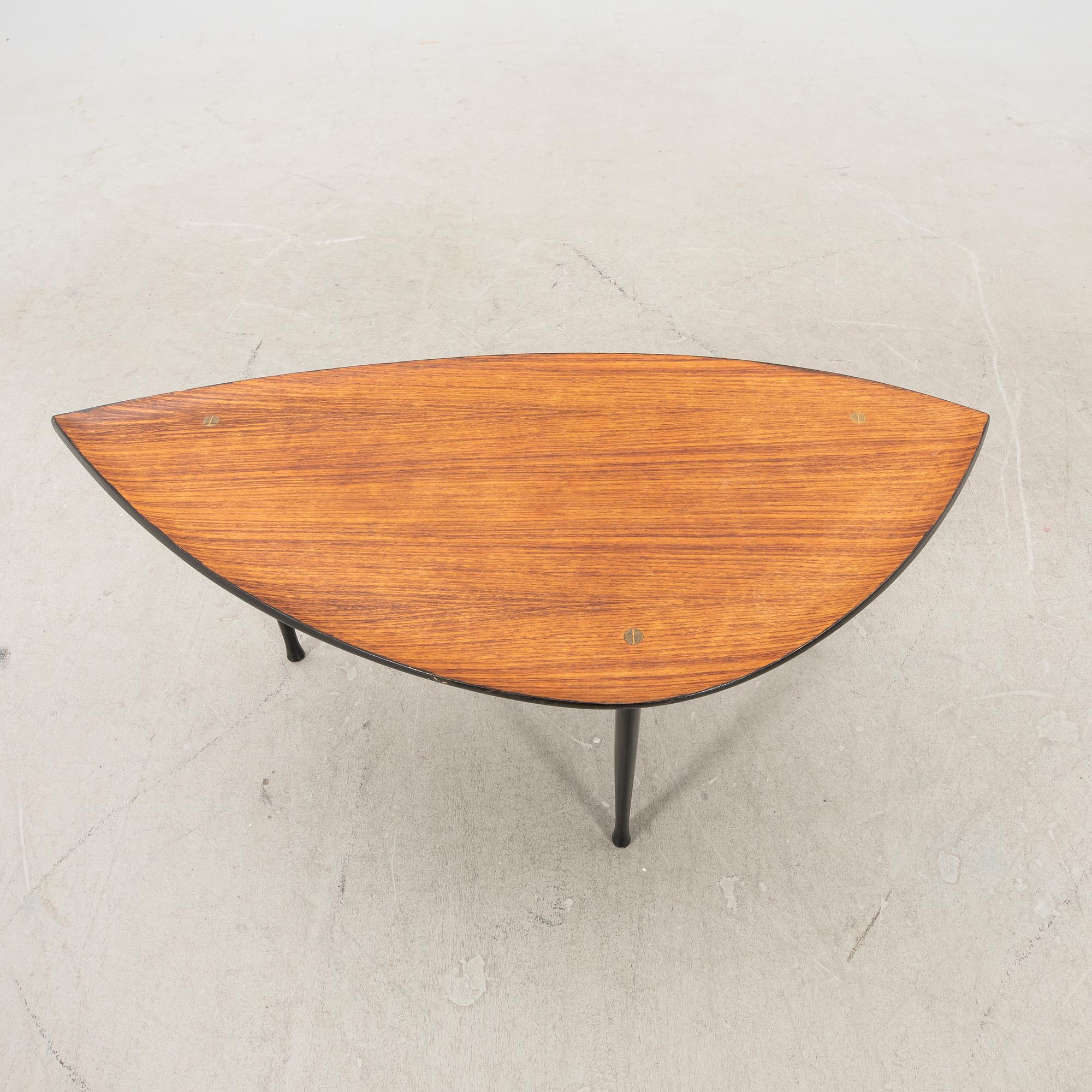 Yngve Ekström, soffbord/sidobord, "Rytm", Westbergs möbler, Tranås 1960-tal.