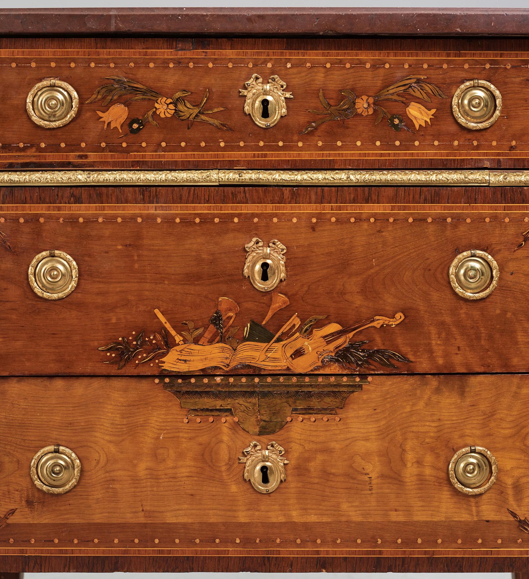 A pair of Gustavian commodes by N P Stenström.
