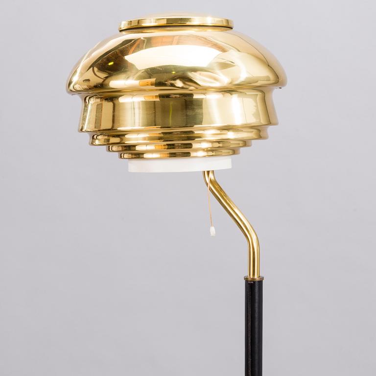 ALVAR AALTO, a 'A808' floor lamp for Valaistustyö.