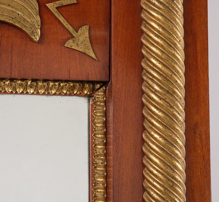 Spegel, av Johan Martin Berg  (spegelfabrikör i Göteborg 1803-37), Empire.