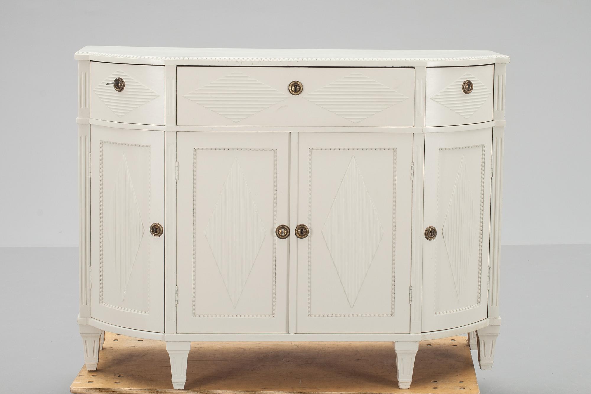 SKÄNK, sengustaviansk stil, 1800-tal.