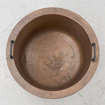 A copper tub, around 1900.