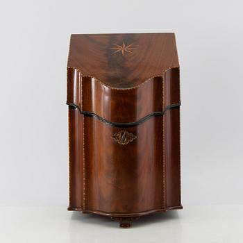 Cutlery box England circa 1800.