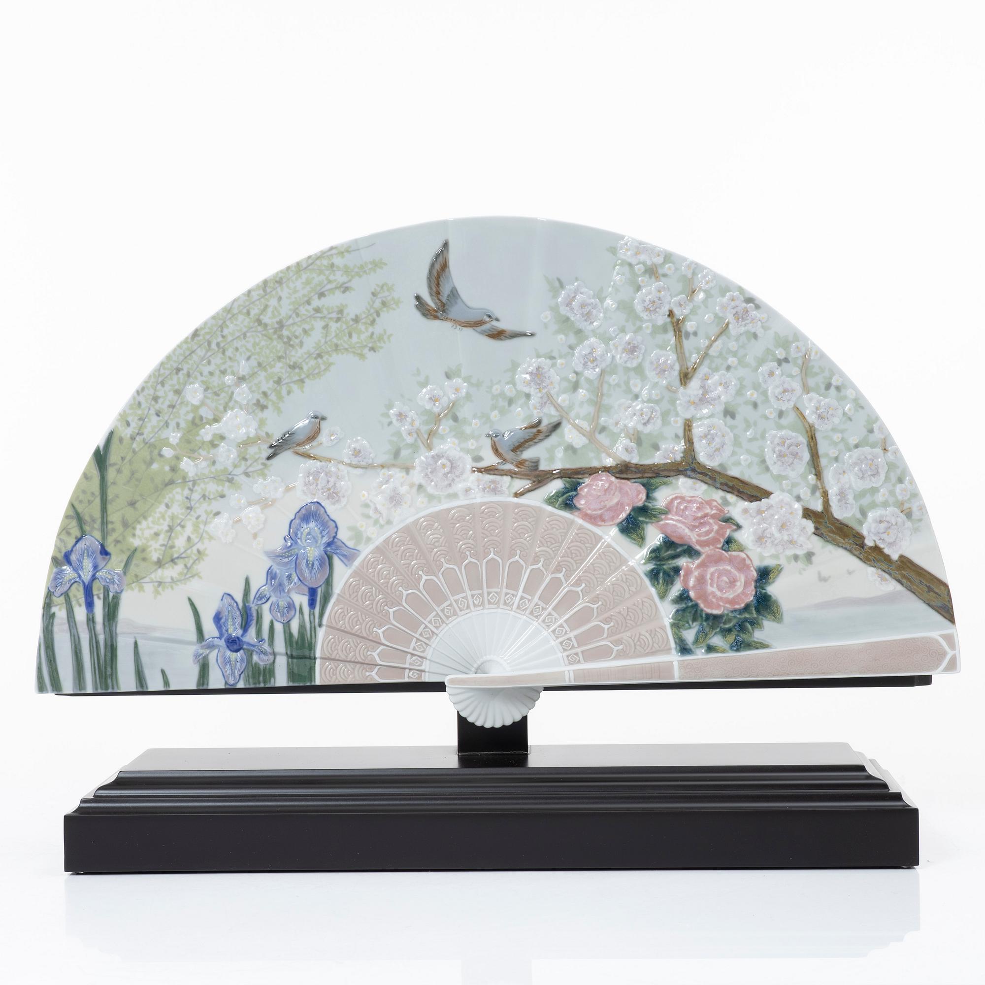 Lladró, figurine, "Iris and cherry flowers fan", Spain.