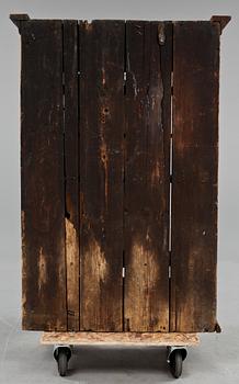 VÄGGSKÅP, allmoge, 1800-talets början.