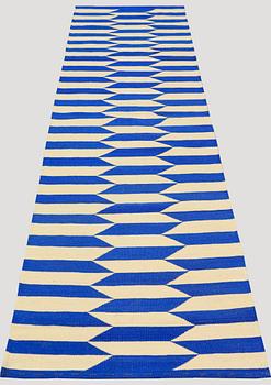 A runner, flat weave, ca 298 x 82 cm.