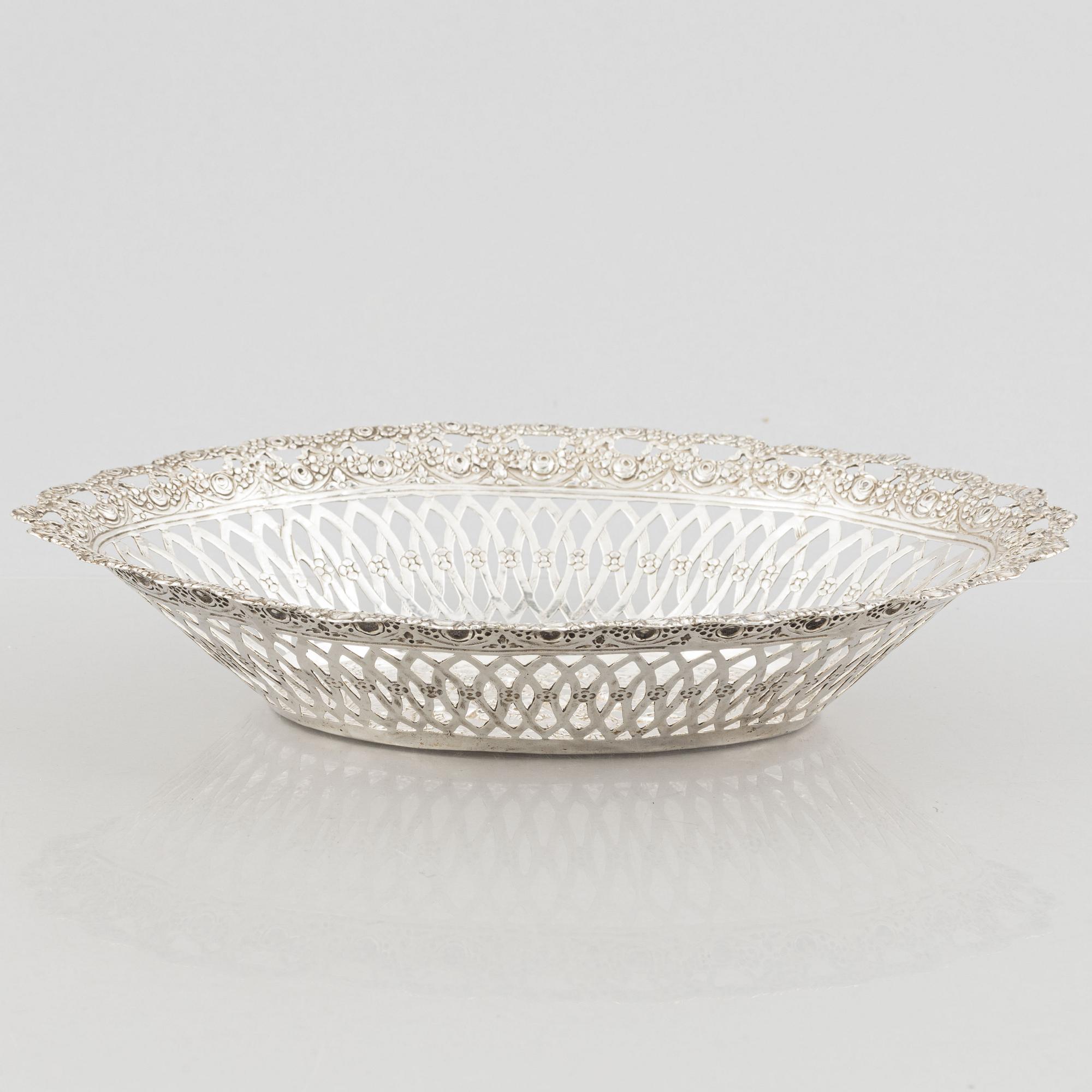 A silver bread basket, Swedish import mark, circa mid-20th Century.