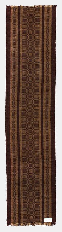 A runner, early 20th century. Ca. 290 x 66 cm.