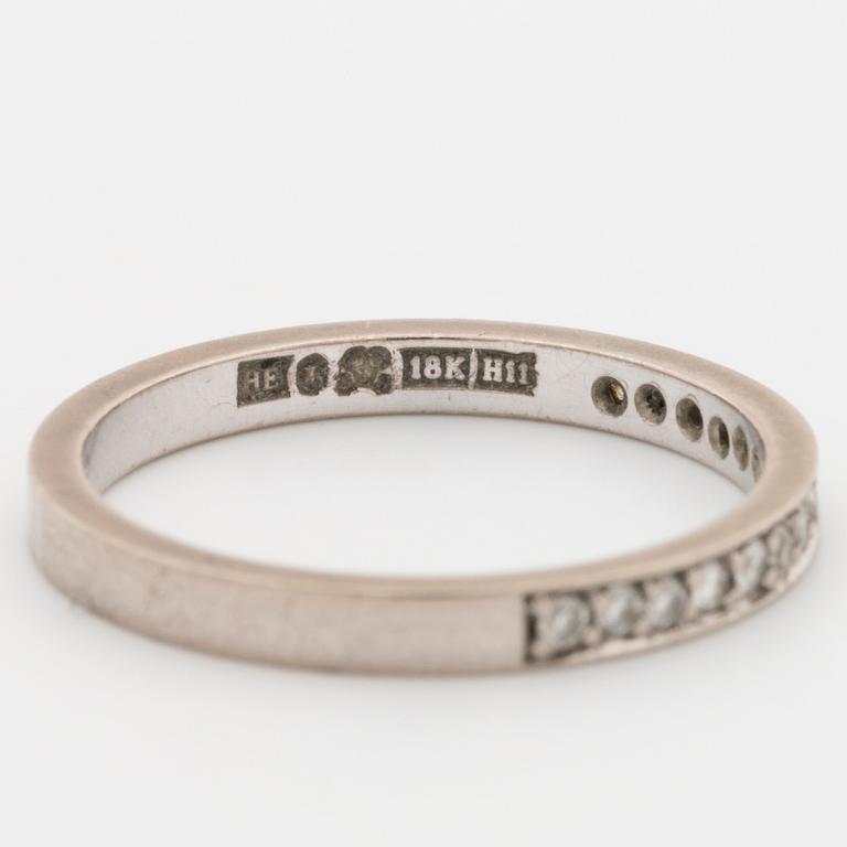 RINGAR, 2st, med briljantslipade diamanter ca 0.21 ct. Engelbert, Stockholm, 2006.