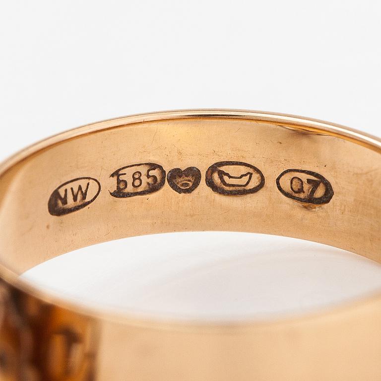 Liisa Vitali, A pair of earrings and a ring made of 14K gold "Leppäkerttu". Westerback, Helsinki 1968-69/1969-70.
