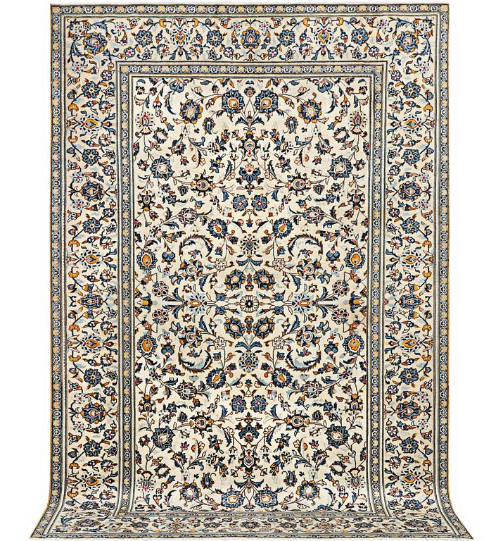 Matta, Keshan, ca 295 x 190 cm.