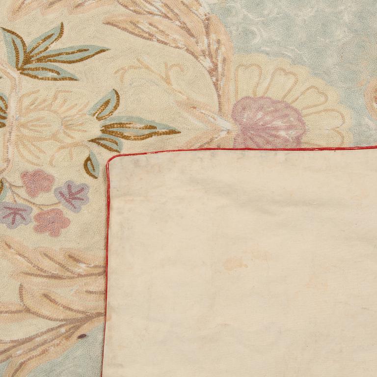 MATTA, Aubusson-liknande, 1900-talets mitt/andra hälft, ca 268x180 cm.