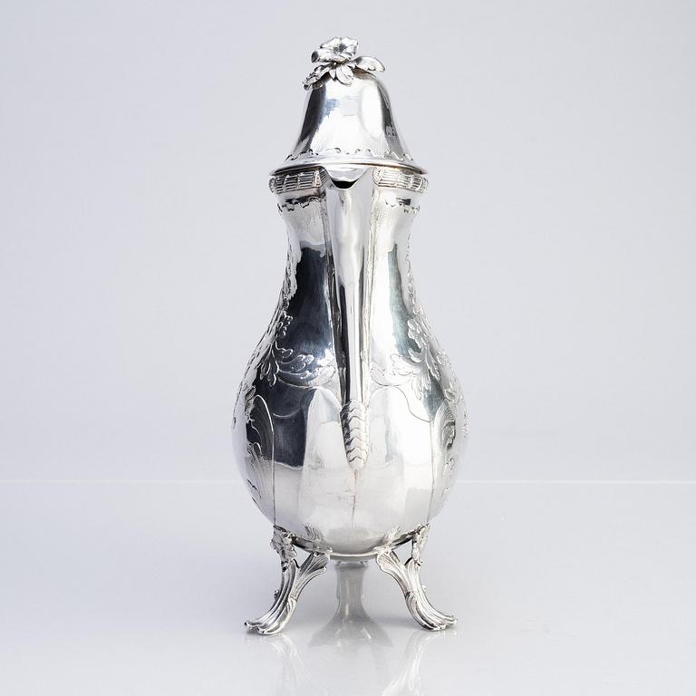 Johan Julin, kaffekanna, silver, Köping 1773. Rokoko.