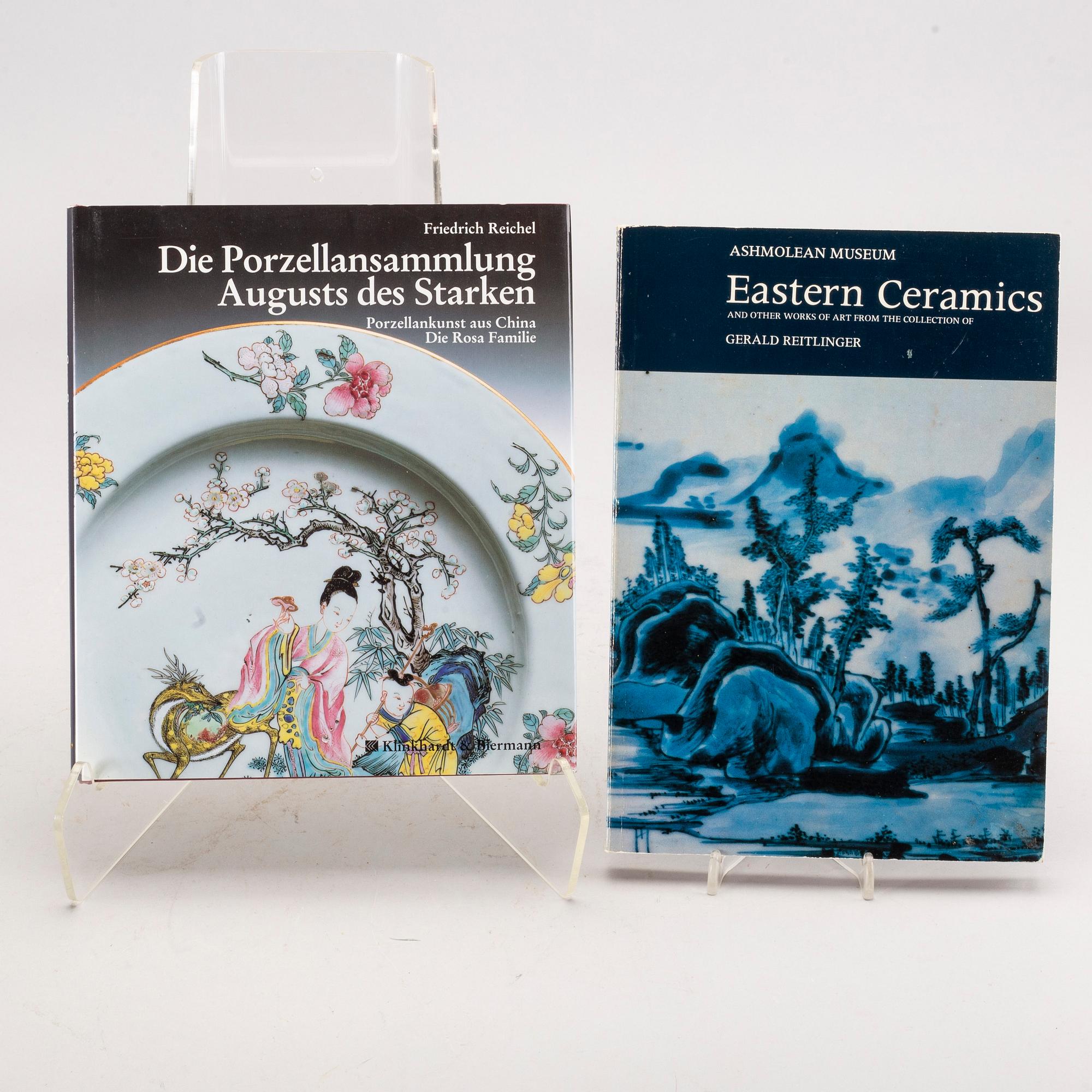 BÖCKER OCH HÄFTEN 21 vol asiatisk konst och konsthantverk.