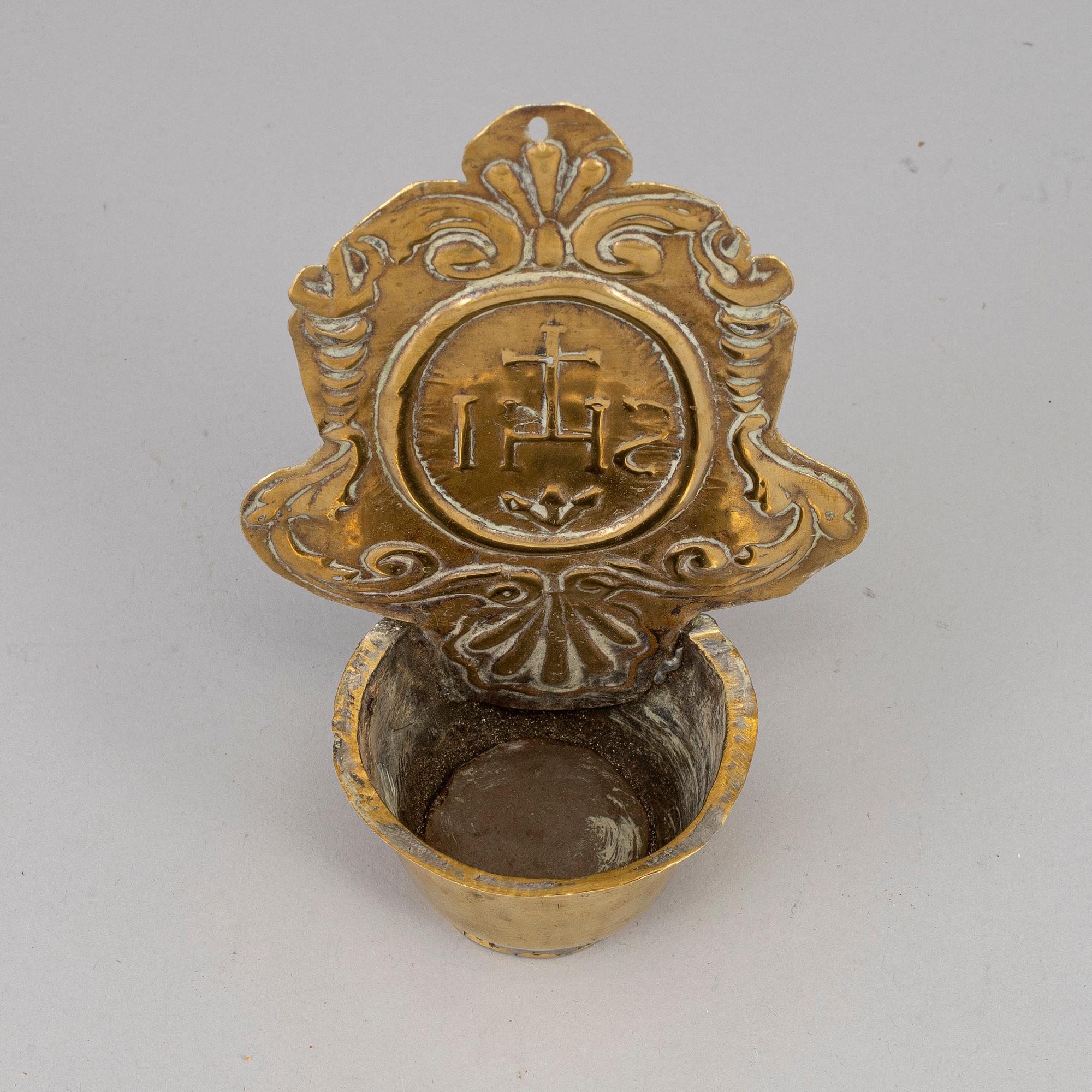 VIGVATTENSKÅL, mässing, 1700-tal.