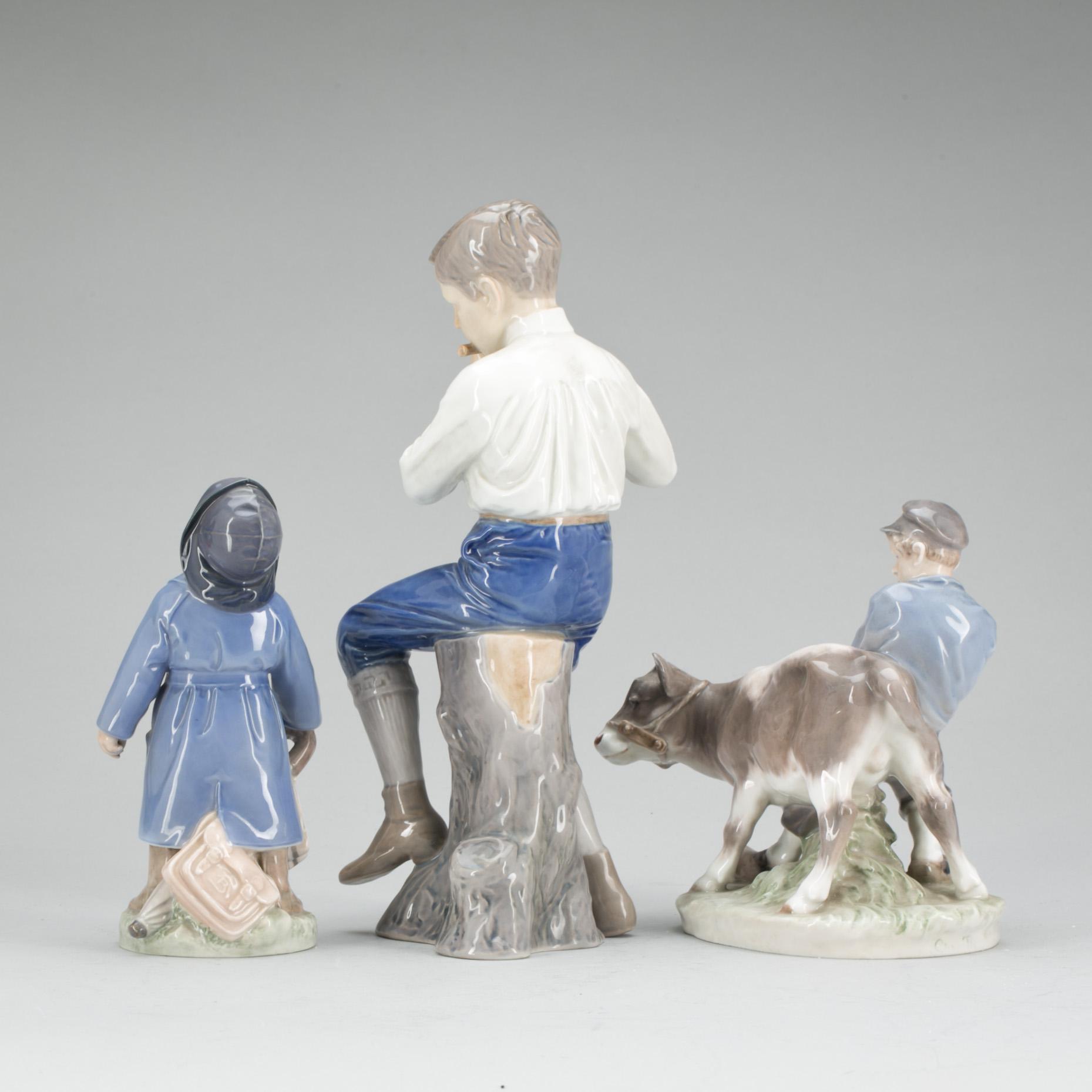 FIGURINER, 3 st, stengods, Royal Copenhagen och Bing & Gröndahl.