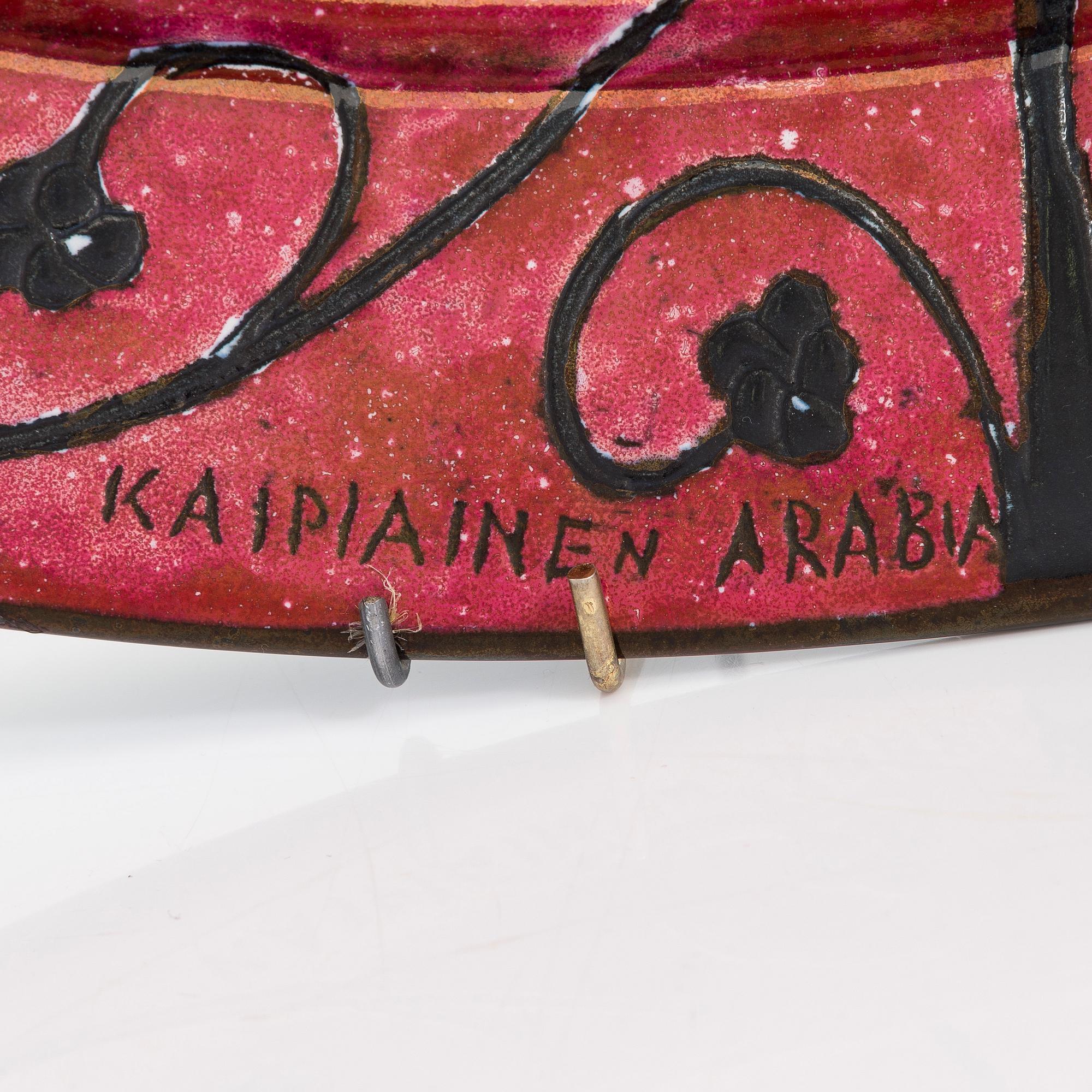 Birger Kaipiainen, a decorative ceramic plate signed Kaipiainen Arabia.
