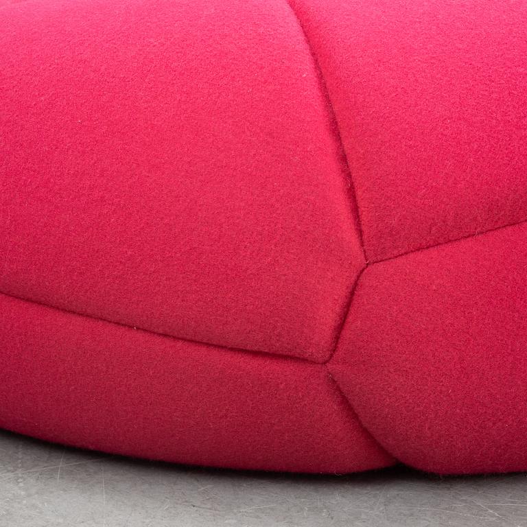 Busk+Hertzog 'Bubbles' seat, Plus Halle.