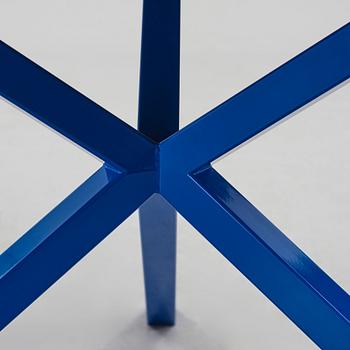 Per Söderberg, a "NEB Round Dining Table", limited edition for Artilleriet, No Early Birds, Stockholm, 2022.