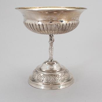 A SILVER SWEET MEAT BOWL, Carl Gustaf Högstedt, Kalmar, 1841.