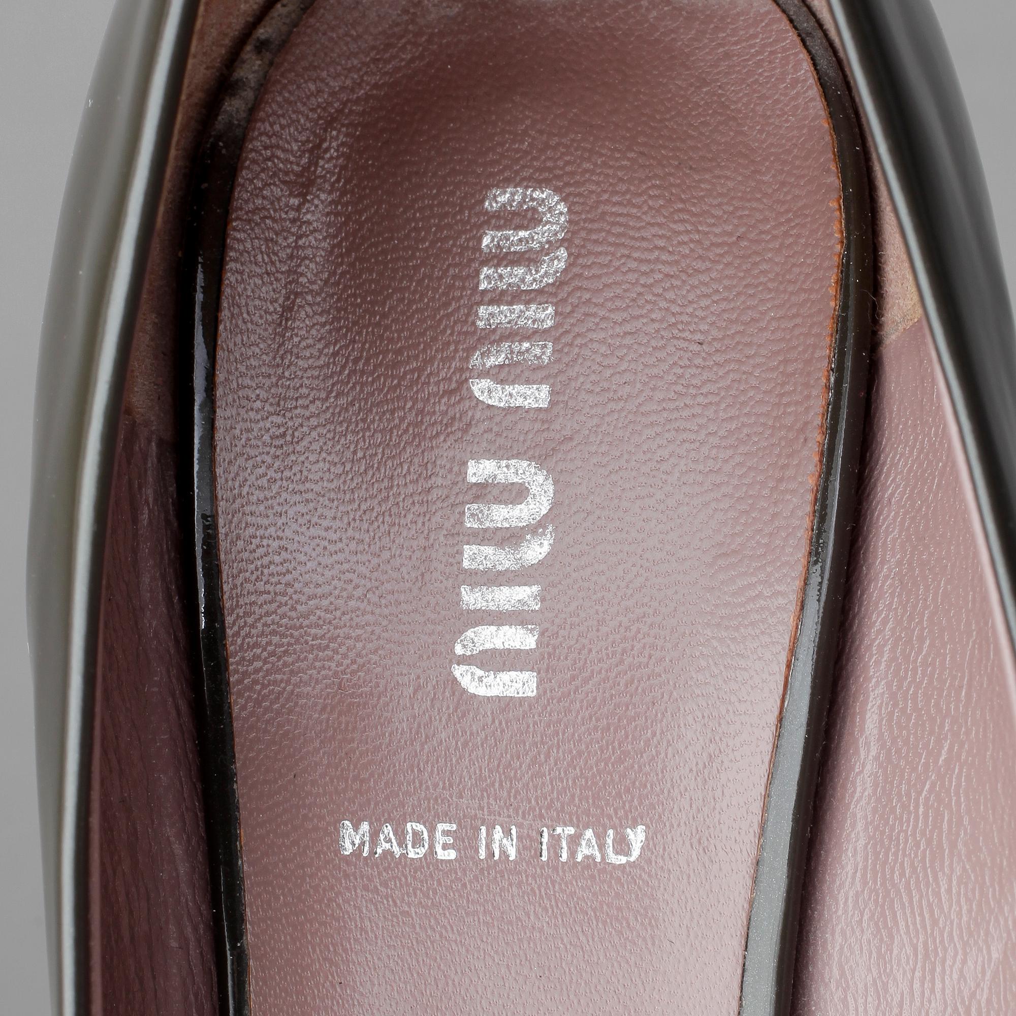 SKOR, ett par pumps, Miu Miu.