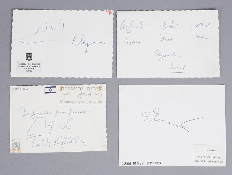 SAMLING AUTOGRAFER, ISRAEL, 20 st, mest politiker och militärer, bla President Ephraim Katzir, 1900-talets andra hälft.