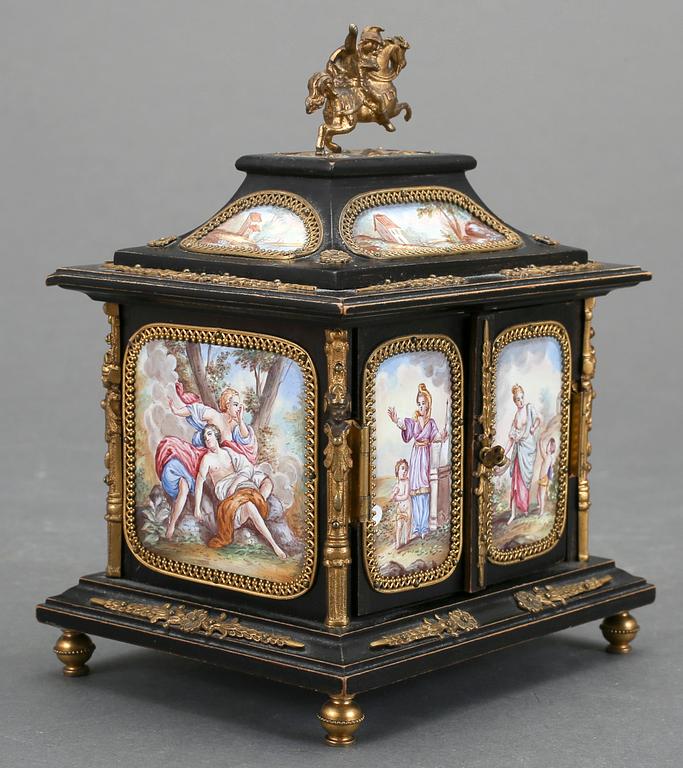 MINIATYRSKÅP, Napoleon III-stil, 1800-talets andra hälft.