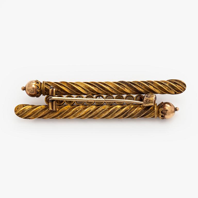 Brooch, pearls, 14K (56) gold,