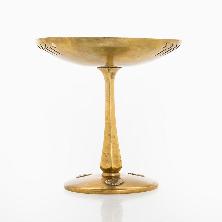 An early 20th century tazza for Argentor Vienna.