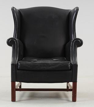 ÖRONLAPPSFÅTÖLJ, 1900-talets första hälft.