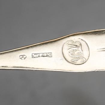 PARTI SILVER, 16 st, bland annat Lorenz Georg Weis (1791-1829), Norrköping. Mestadels 1800-tal. Vikt ca 344 g.