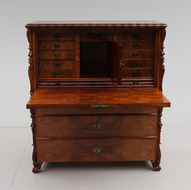 CHIFFONJÉ, 1800-talets andra hälft.