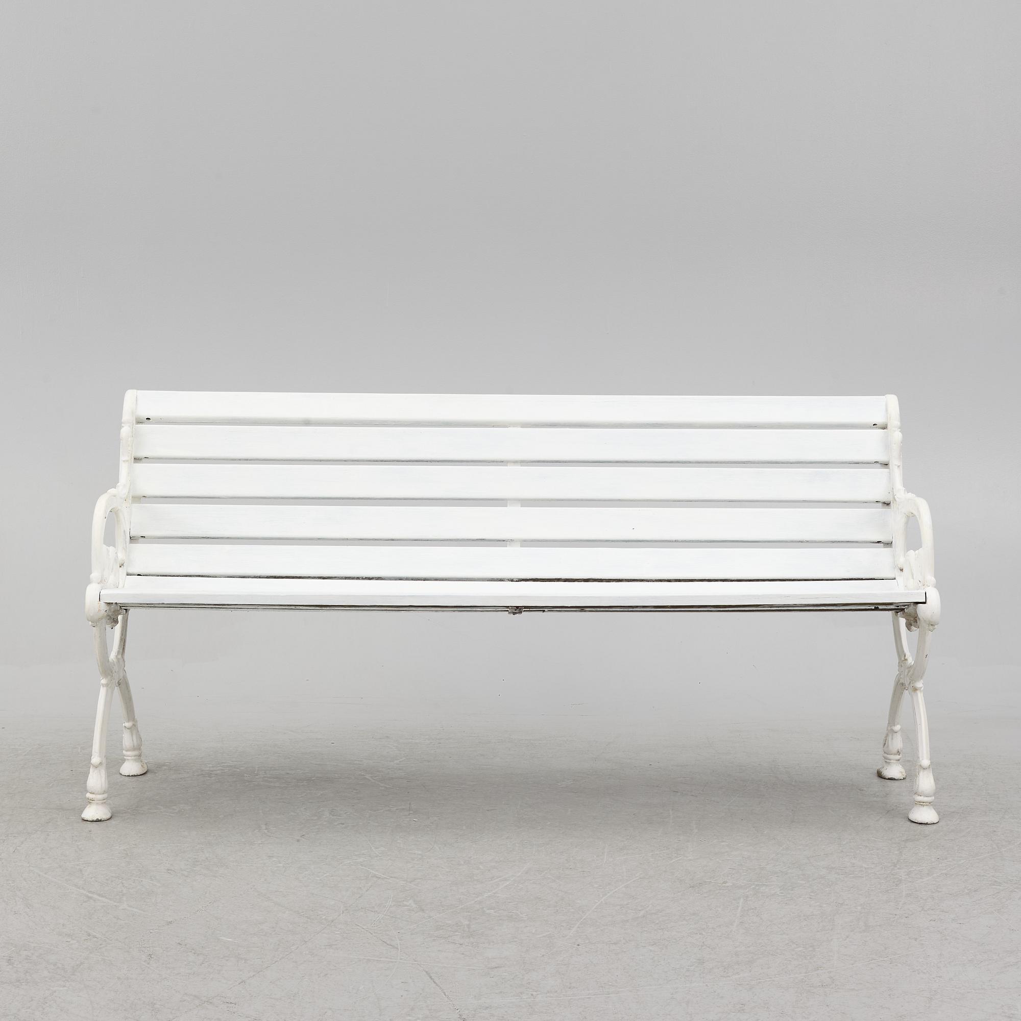 A garden sofa, a table and a pair of chairs, Byarums bruk.