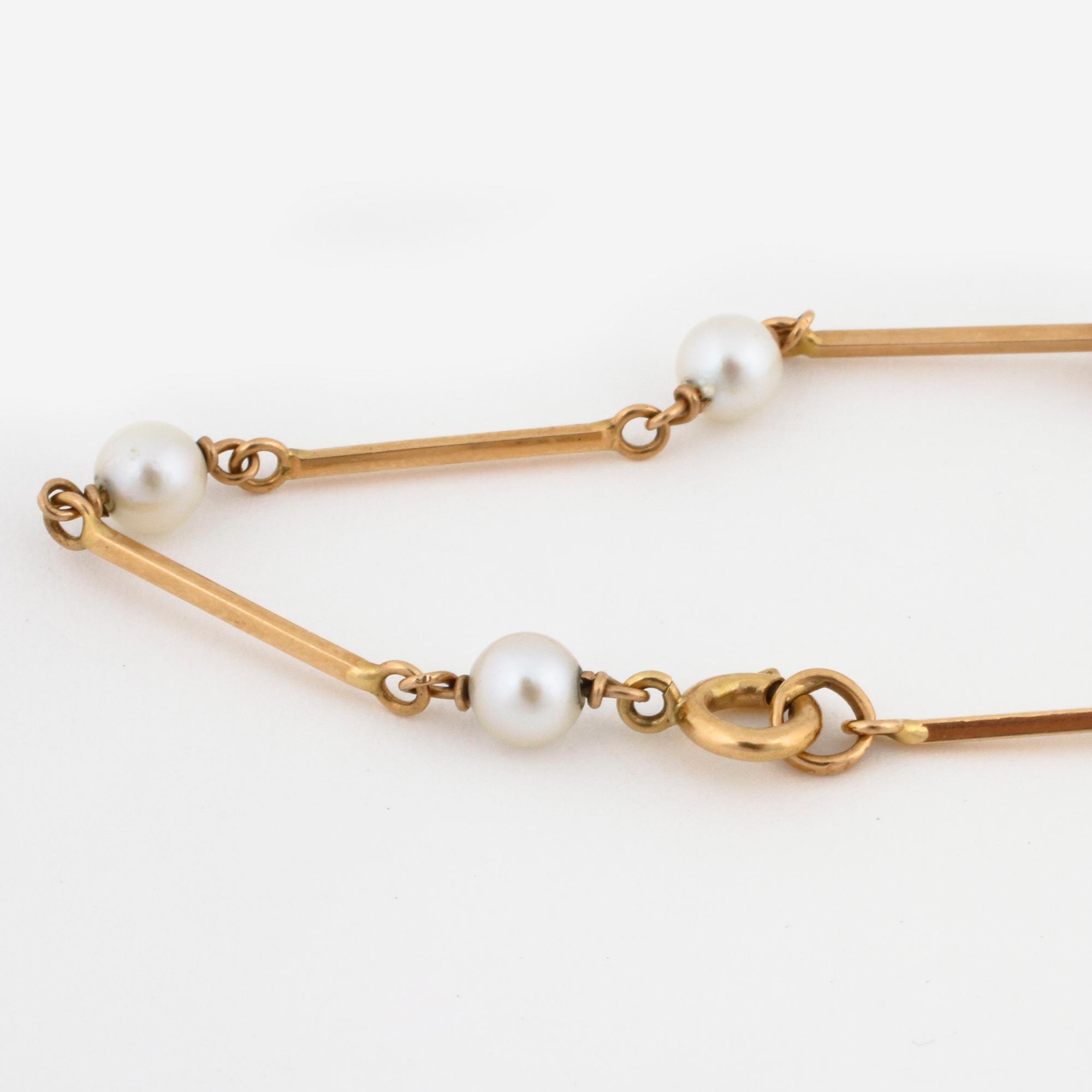 Bracelet, 18 k, cultured pearls.